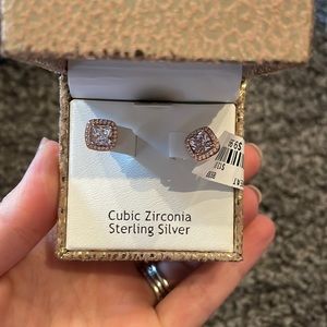 NWT Cubic Zirconia Earings